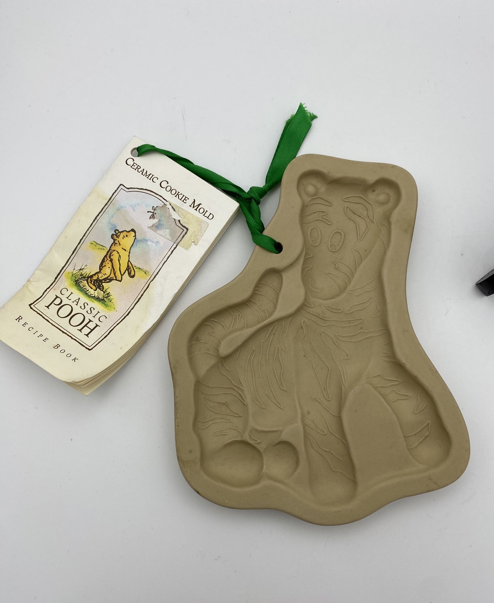 Vtg Disney Tigger Brown Bag Cookie Art Mold and Recipe Book Hill Design