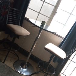 Bar Stools And Table Set 