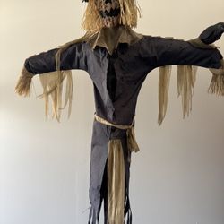 Animated Halloween Scarecrow Prop Decoration 