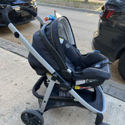 Graco Baby Car Seat And Travel system 
