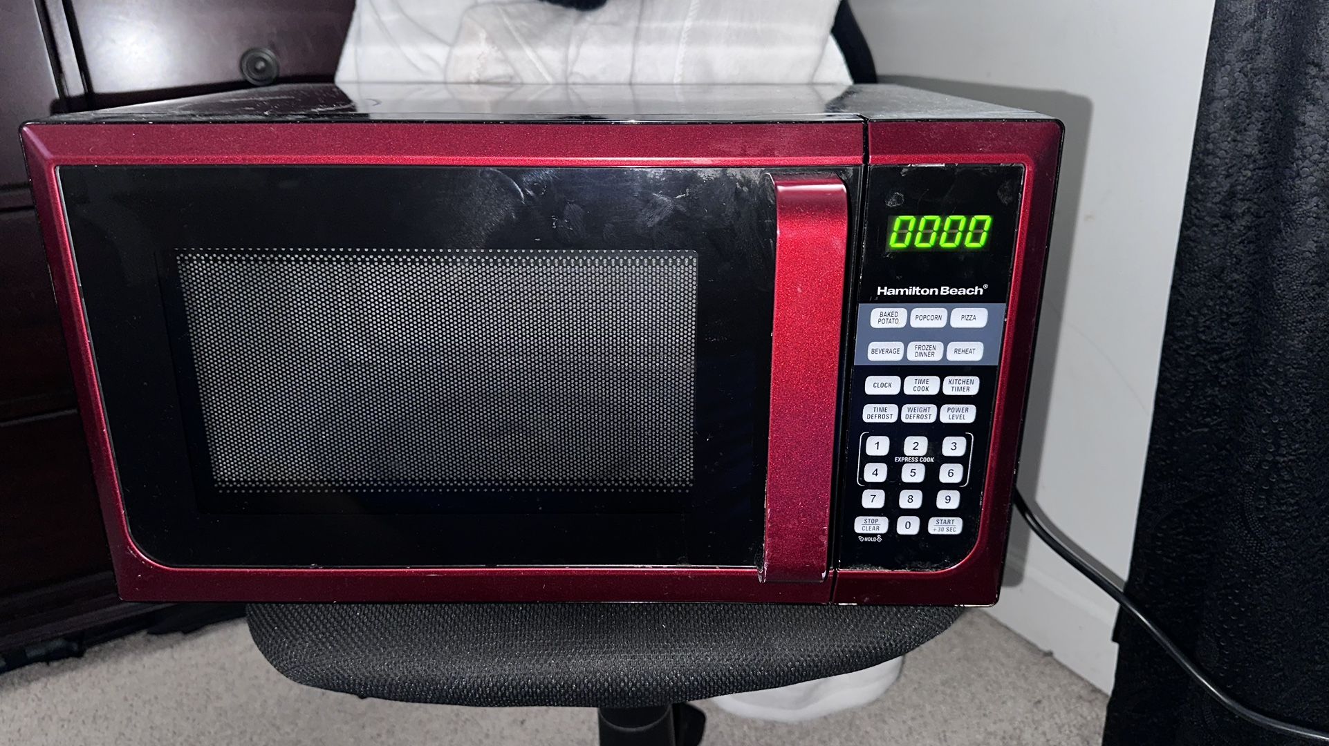 Hamilton Beach 0.9 Cu. Ft. Red Stainless Steel Microwave Oven, 900W, LED Display