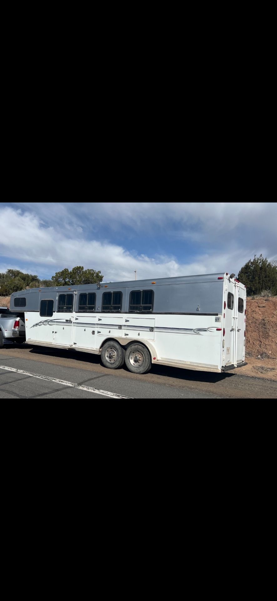 Trail West Sierra 4 horse trailer