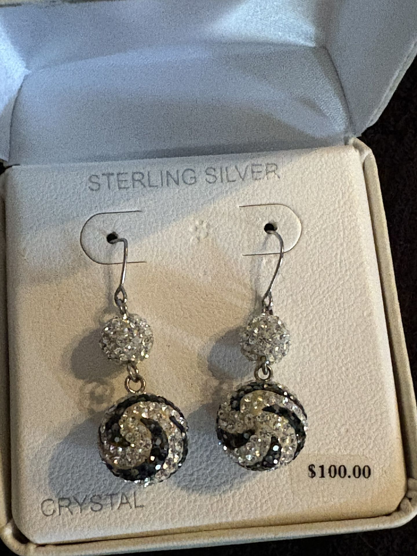 Gorgeous Sparkly Earrings NEW