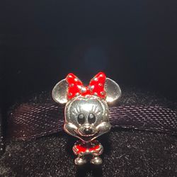 Pandora X Disney Minnie Mouse Charm