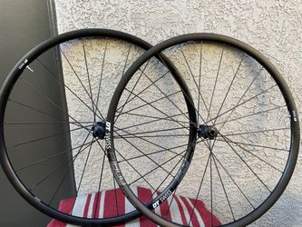 Road Bike Wheelset DT SWISS