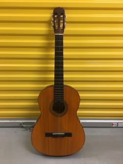 J Reynolds 41” acoustic 6 string guitar model JRC10