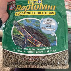 ReptoMin Floating Food Sticks (2.6 Pounds)