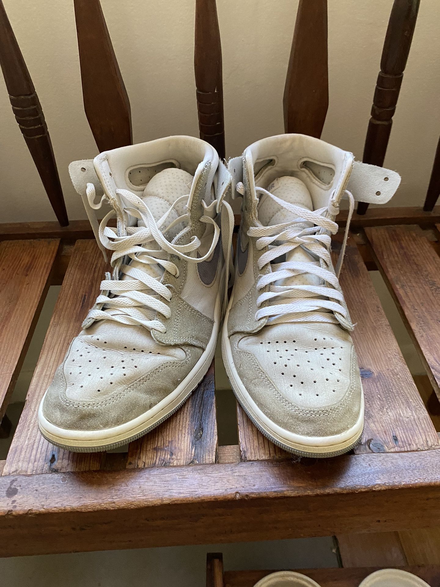 Air Jordan 1 Mid Se Grey Sz 10