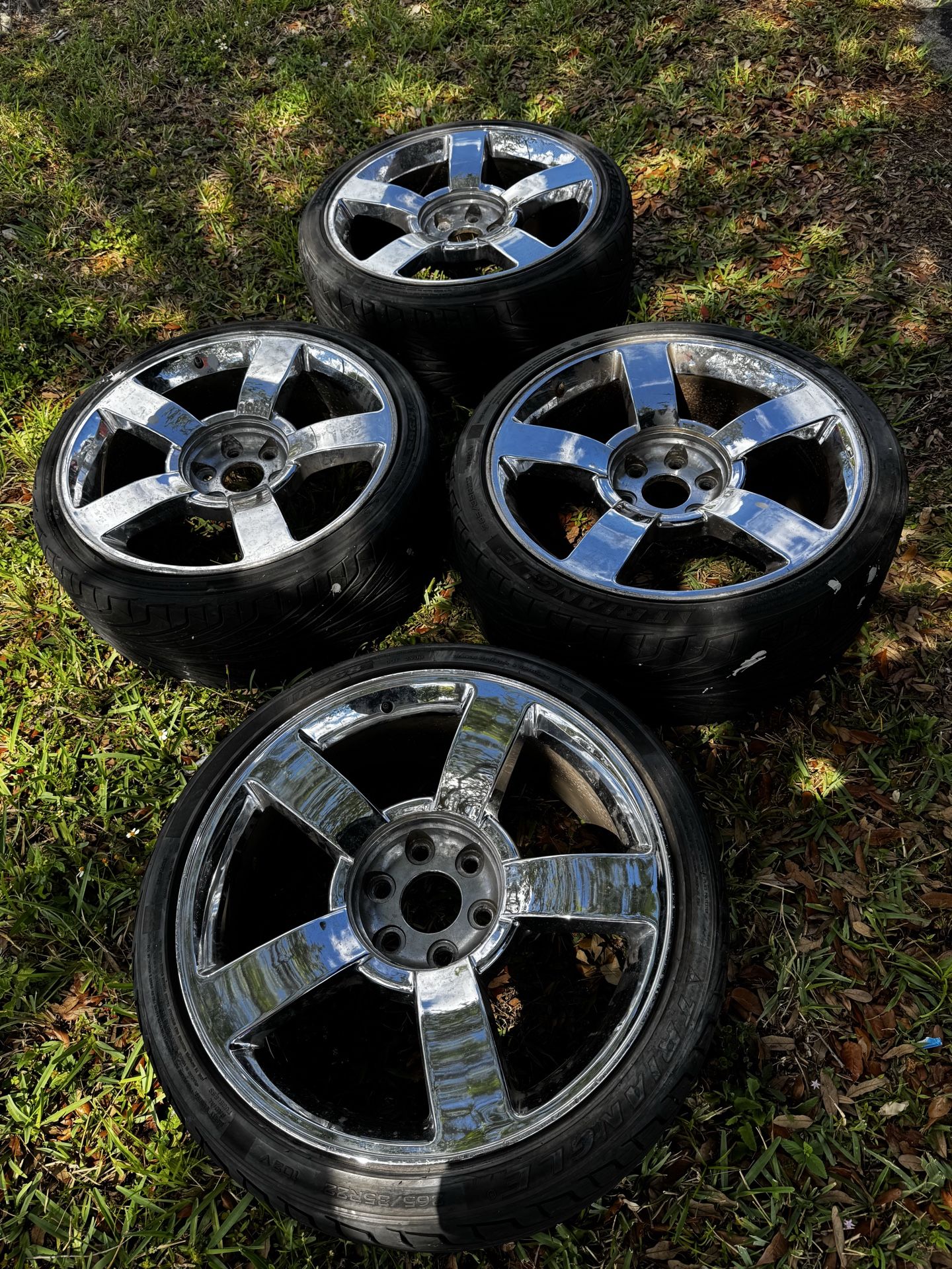 22 inch rims Chevy 6 lug “PLEASE READ” for Sale in Westview, FL - OfferUp