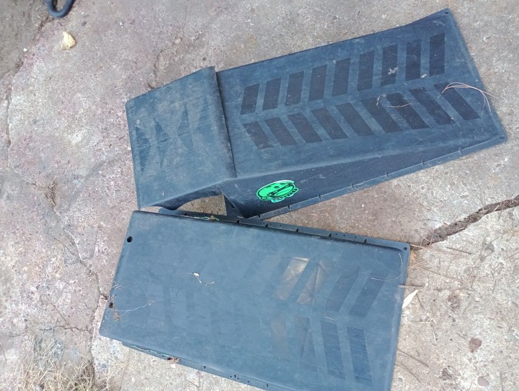 Skate Board Ramps
