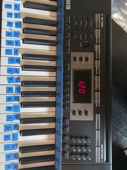 Casio Electronic Keyboard with 300 Tones