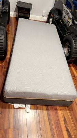 mattress  Twin