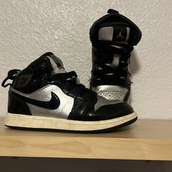 Air Jordan’s 1 black, white, silver