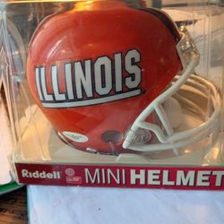  Illinois Mini Helmet Signed Lost The Certificate 