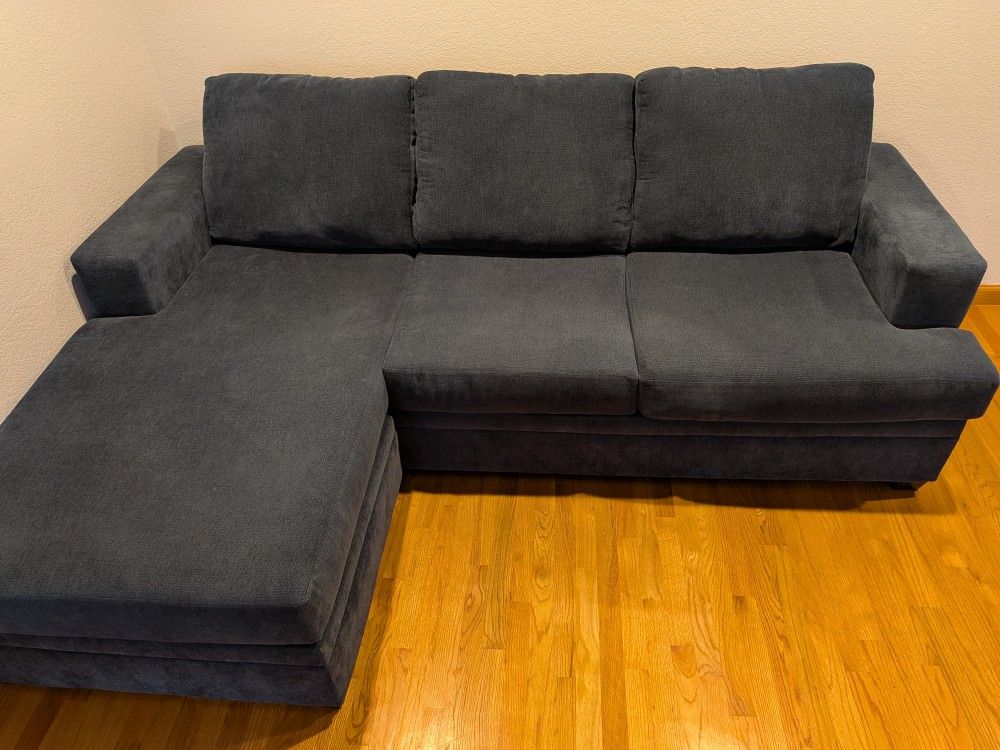 Bonaterra Couch with Pull-out Mattress & Swappable Chassis