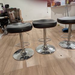 3 Bar Stools for Kitchen Island