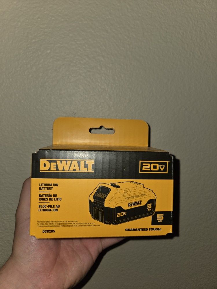 Dewalt Battery