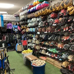 Huge Selection Of New And Used Baseball Equipment! Bats, Gloves, Balls, Cleats, Nets, And More! (Read Description)