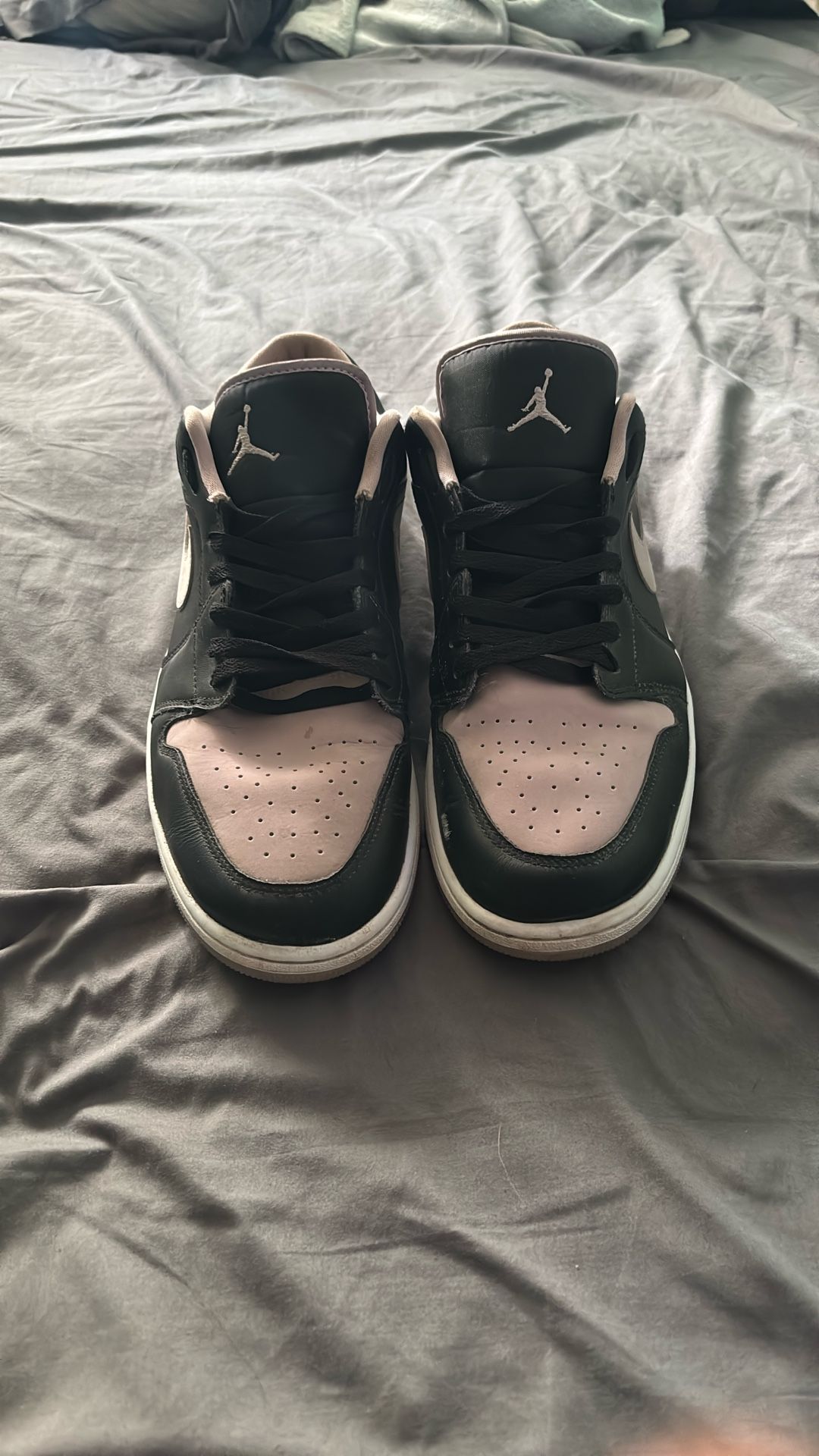 Light Pink And Black Air Jordan’s