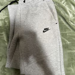 Nike Tech Sweats 
