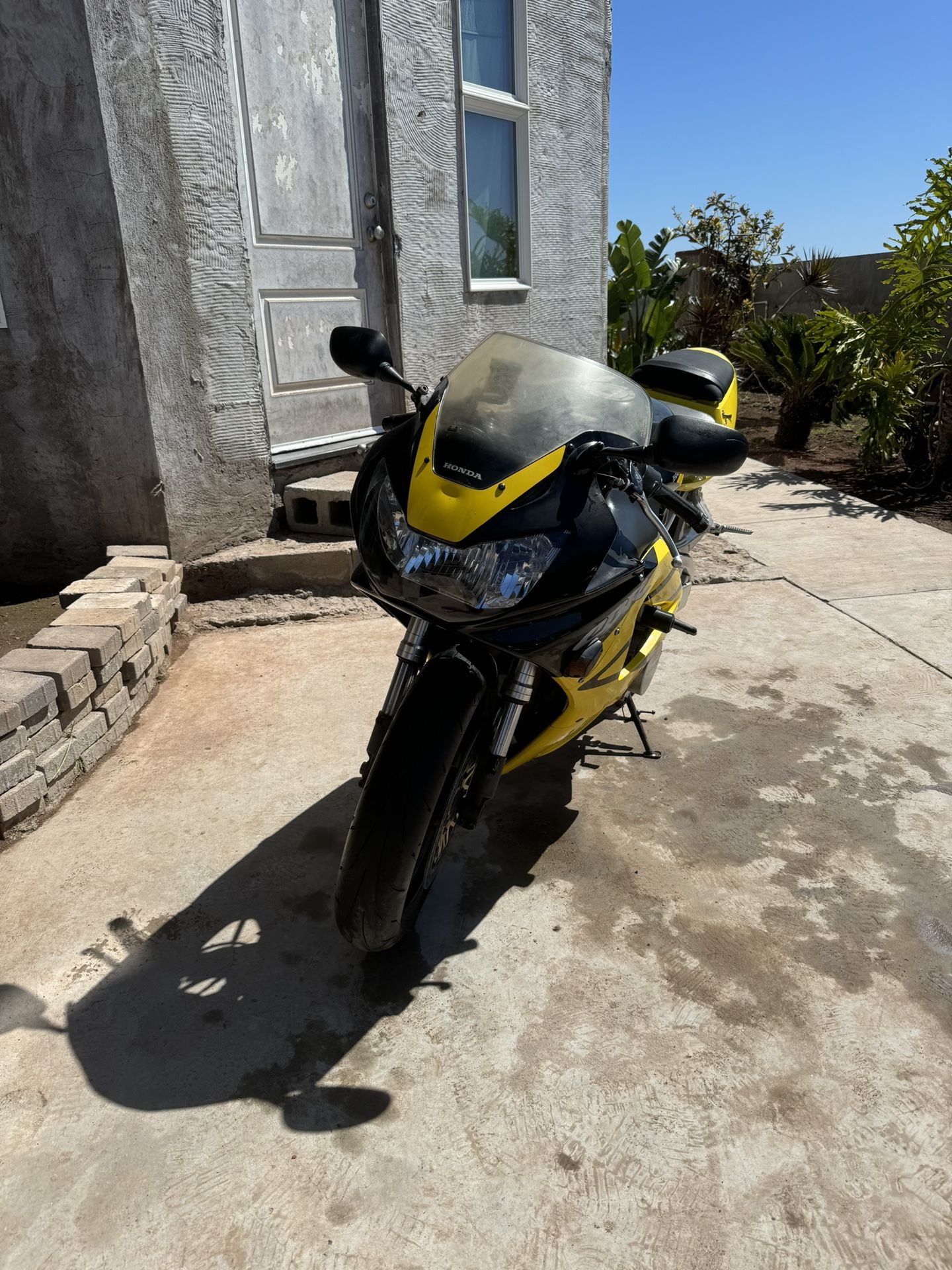 2001 Honda CBR