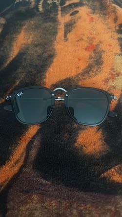 Ray Bans shades