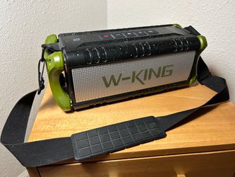 W-KING D8 Loud Outdoor Bluetooth Speaker – 50W Bass & Power Bank