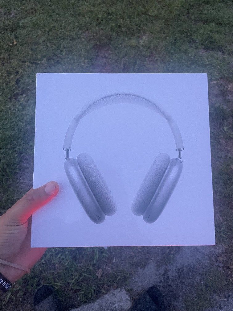 NEW AirPod Max USB-C