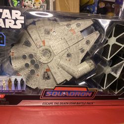 Jazwares Star Wars Millennium Falcon Set - SWJ0103