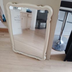 Bedroom set mirror