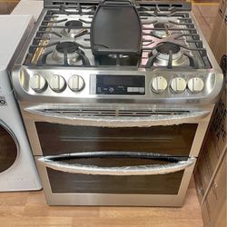 LG - 6.9 Cu. Ft. Slide-In Double Oven Gas True Convection Range