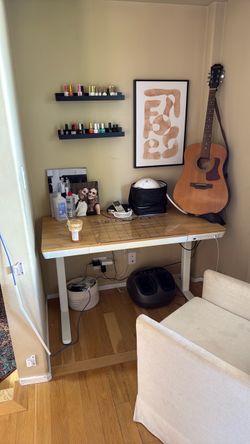 Standing desk