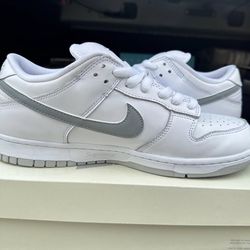 Nike SB Dunk Low Supreme 94 White metallic Silver