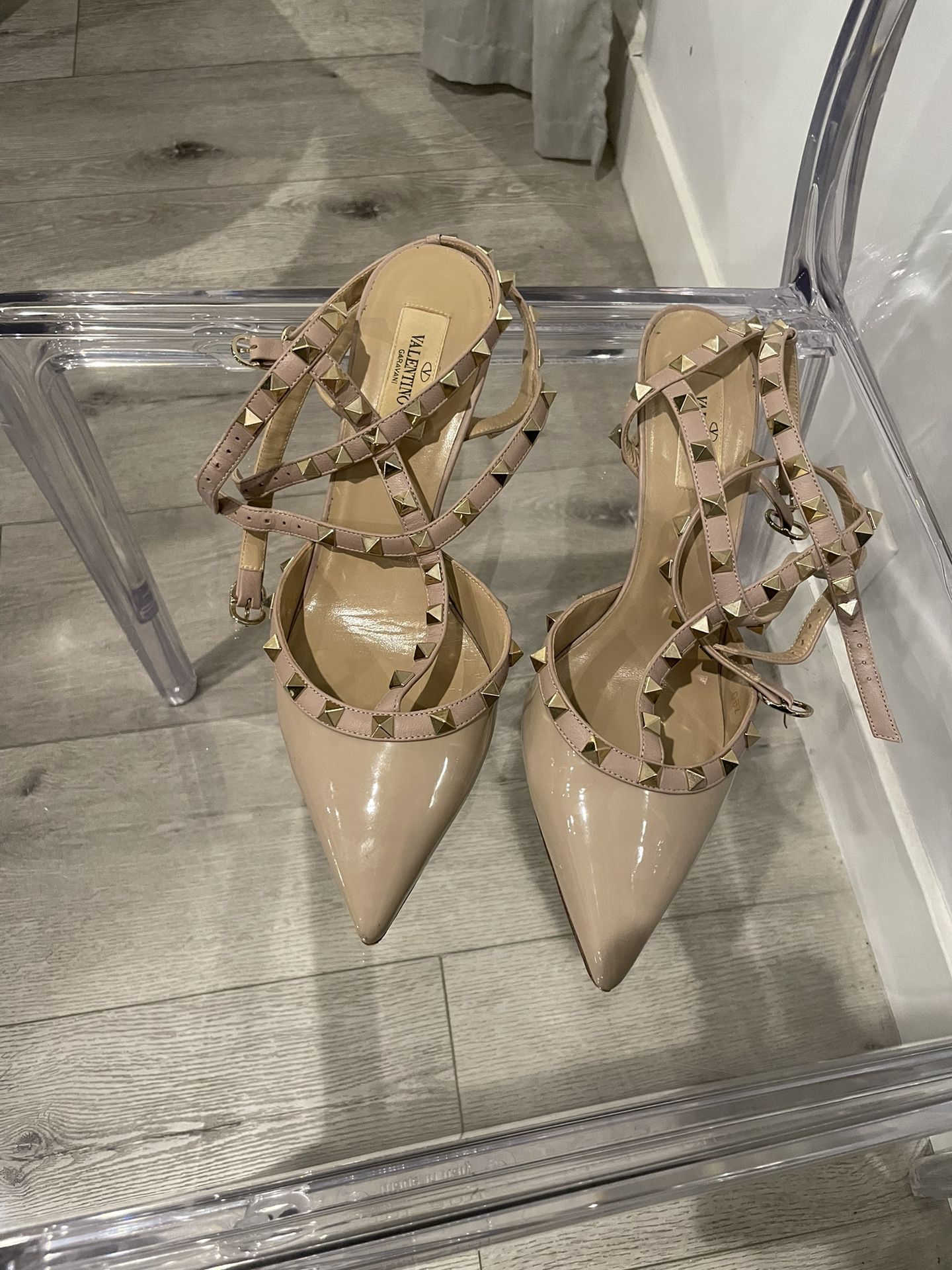 Valentino for Sale in Hollywood, CA -