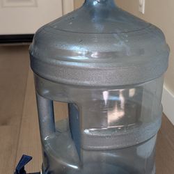 5 Gallon Drinking Water Can With Spigot 