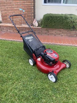 21 inch craftsman 6. 5 push lawnmower starts right up ready to use