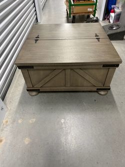 Ashley Furniture Aldwin Cocktail Table With Storage