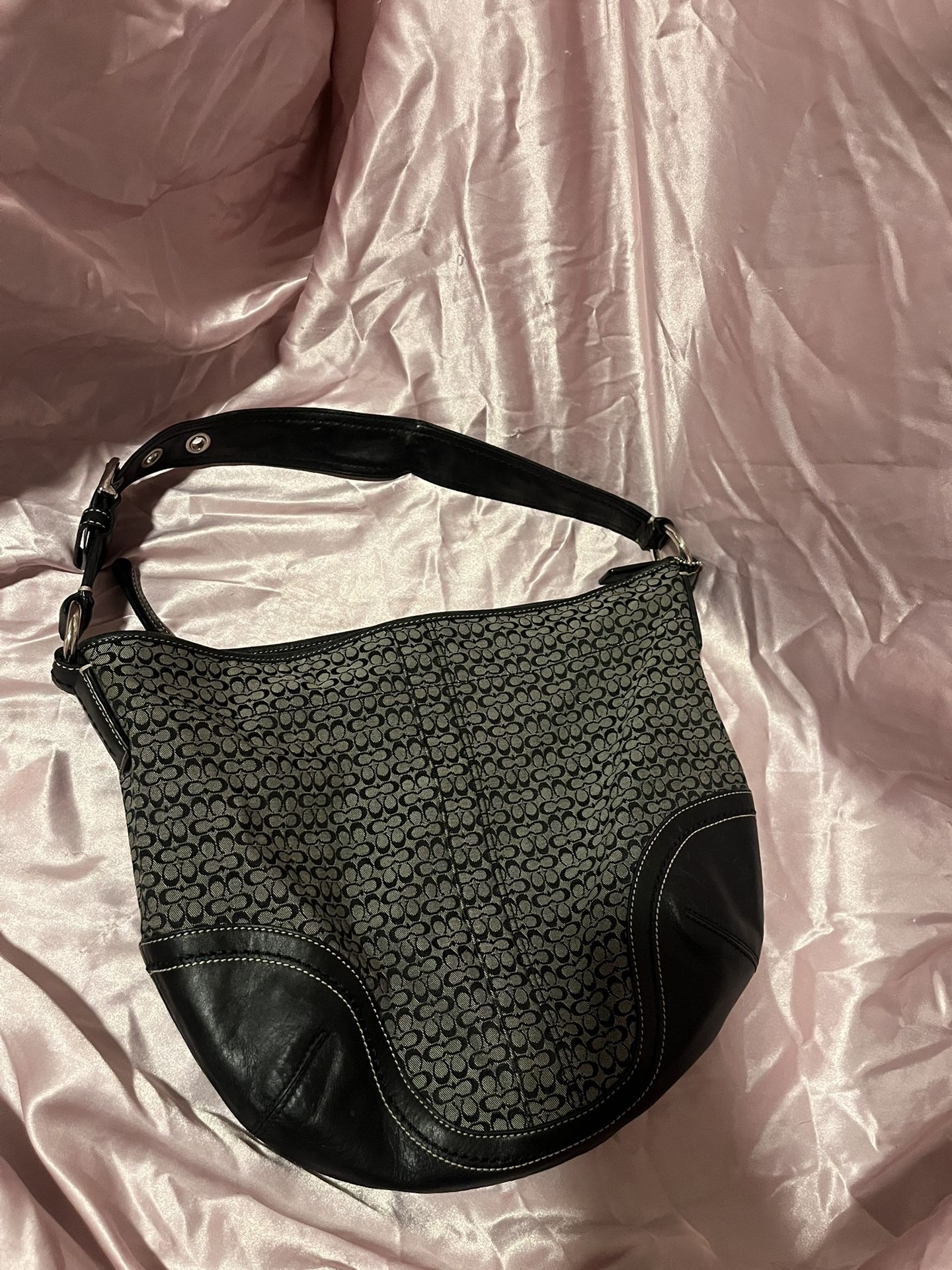 Vintage Coach Soho Hobo Shoulder Bag F10923 Black Canvas Leather Signature Y2K