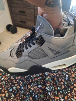 GrayJordans,little scuff ,but like new size 12