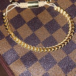 Living Free Bracelet 