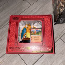 Pokemon Charizard Premium Figurine And Card - No Packs