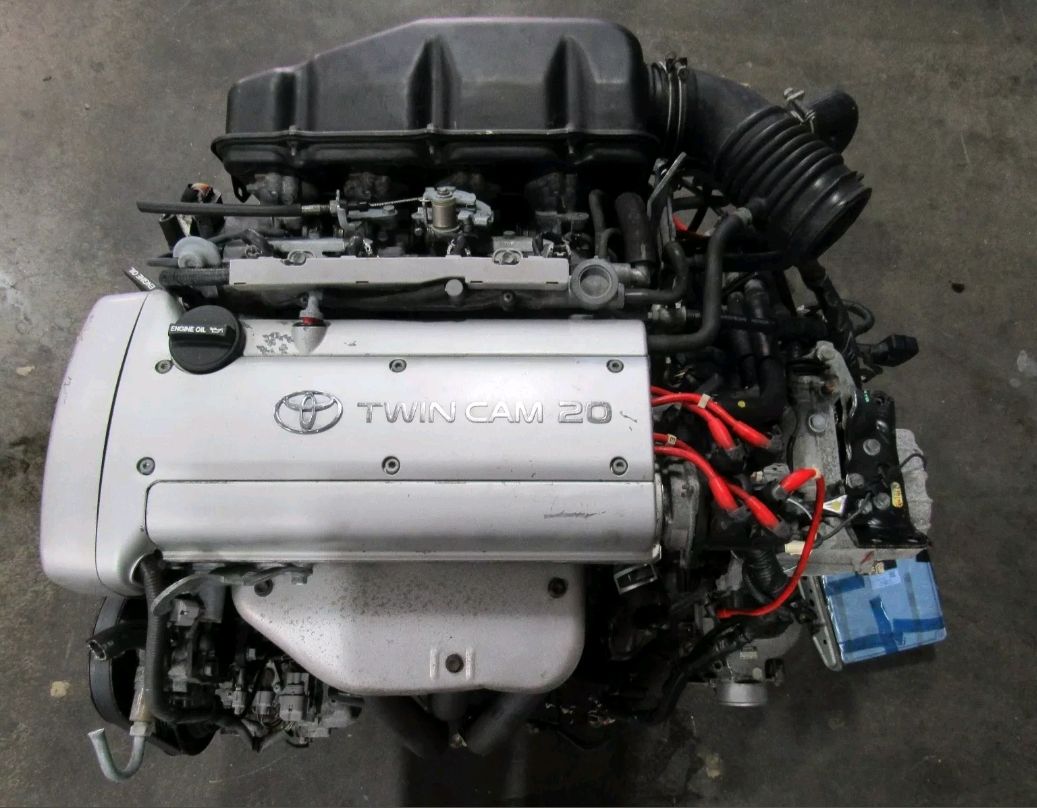 JDM Toyota 4age 20v engine and 5spd transmission silver top