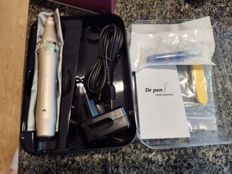 Genuine Dr Pen Ultima M5 microneedling / derma stamping set. Brand New - $89