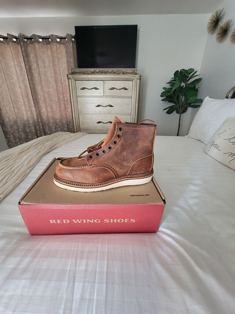 Red Wing boots Size 9 Men New!!!