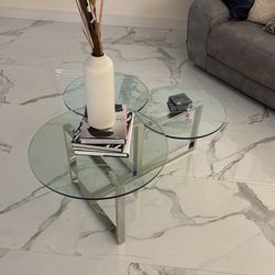 Coffee table/front room table