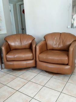 Dos. Sillas Movibles 