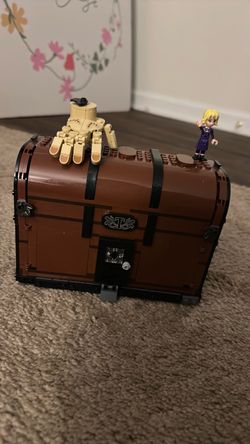 LEGO Wednesday Addams Treasure Chest Set