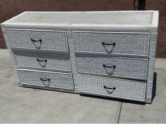 Vintage wicker white shabby project dresser