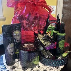 Disney Villains Bath and Body Works Gift Basket/Bundle