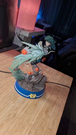 First4Figures Izuku Midoriya Statue